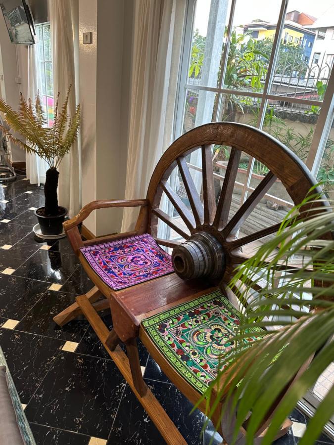 Comfy Boutique House
