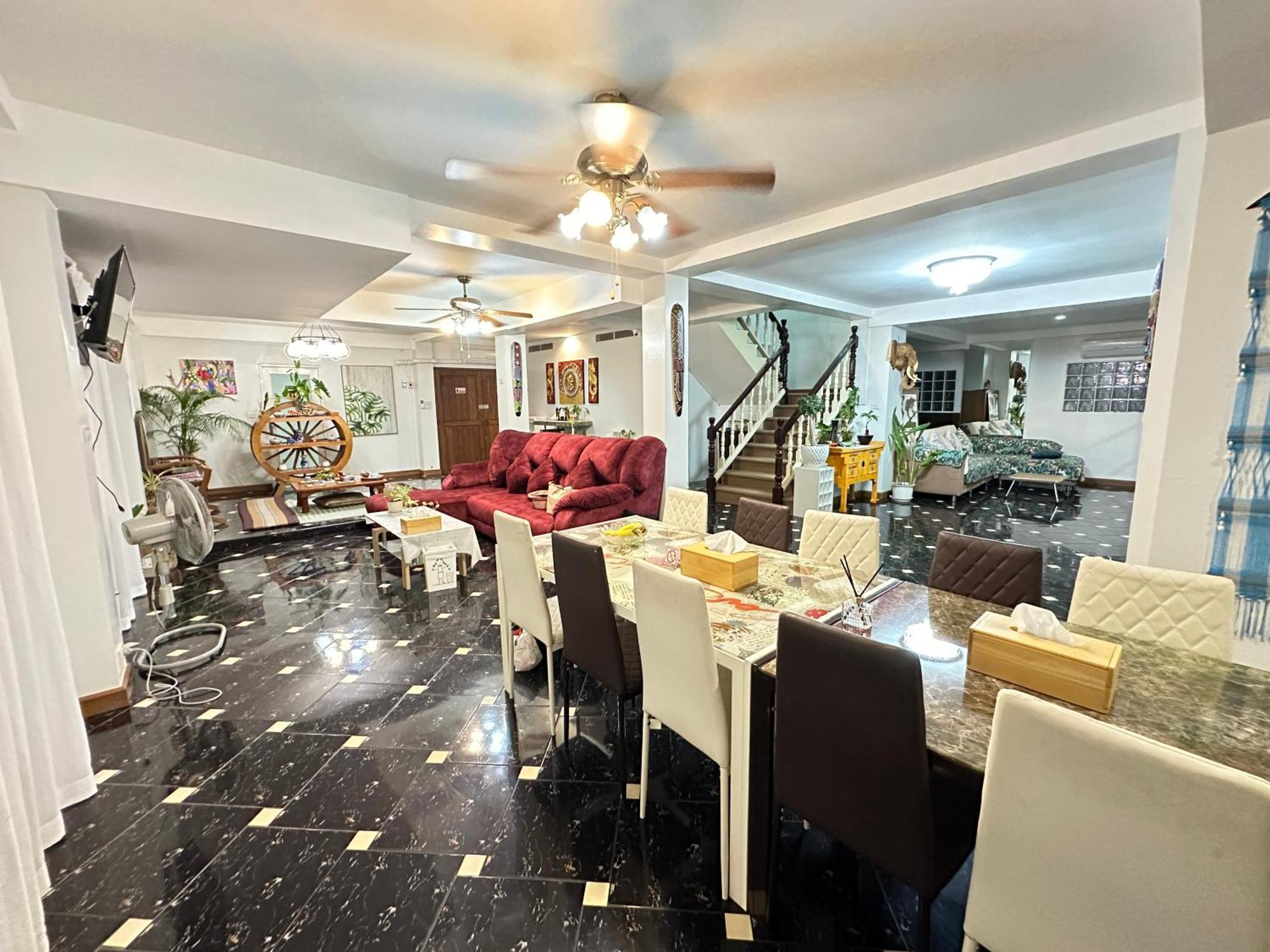 Comfy Boutique House *